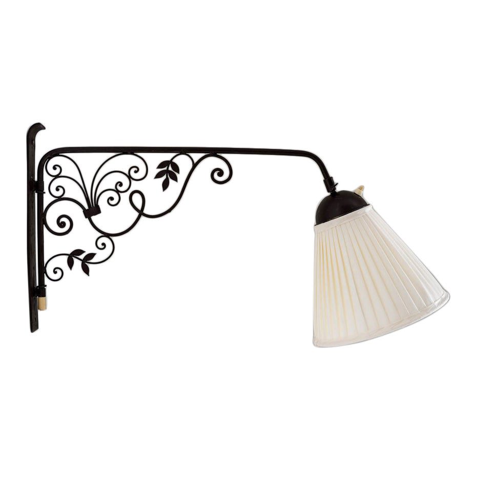 Swedish Modern Wall Lamp Model 2339 by Luco