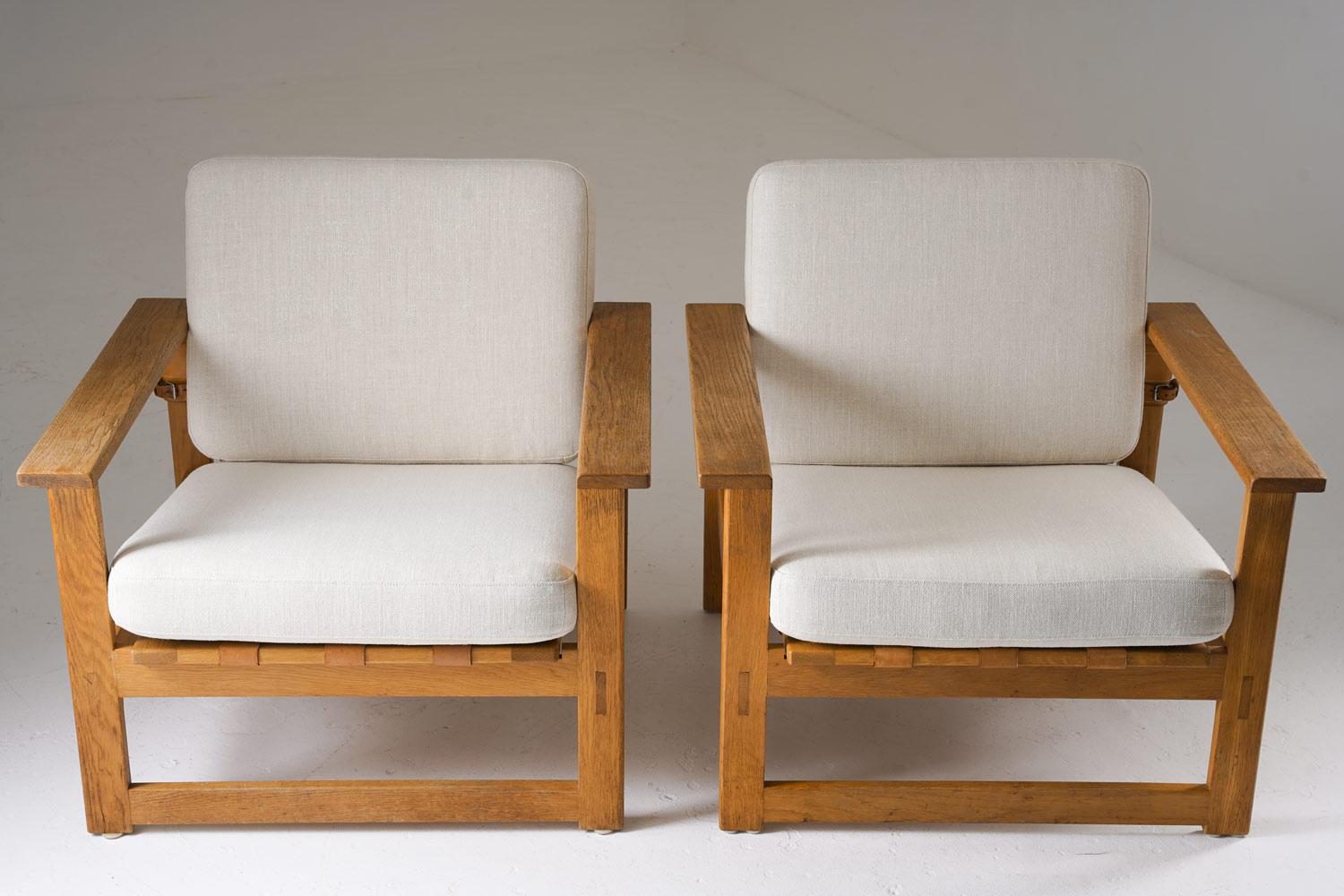 Swedish Scandinavian Midcentury Lounge Chairs in Oak and Leather by Nils Roth, 1960s For Sale